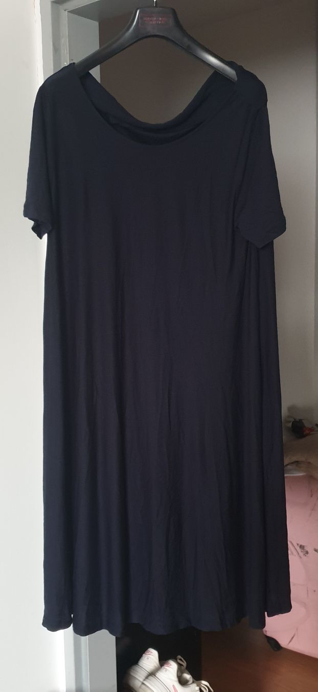 Cos Vestiti: COS herziges Kleid Gr. M – Usato da Frenkendorf venduto da Moon111 1