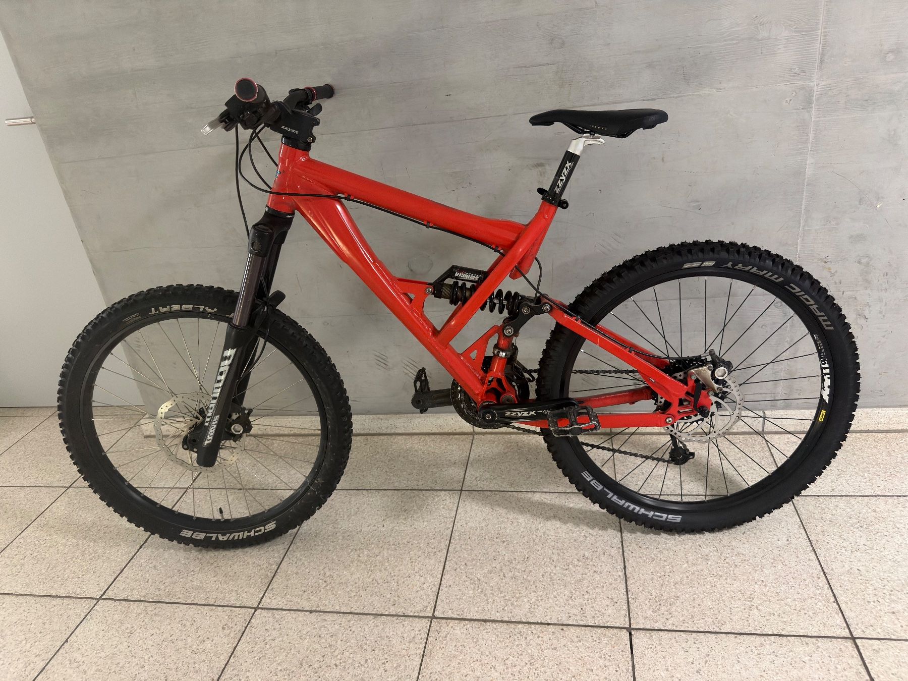 Corratec Velos: Corratec Bump Force Freeride – Defekt aus Zürich von odinjer