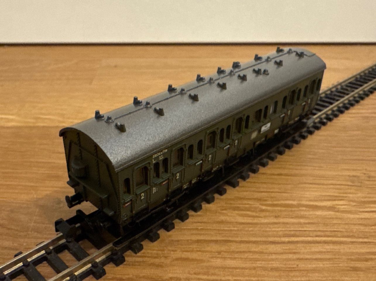 Trix Modellini di ferrovie: Minitrix 13324 DR Abteilwagen 2.Kl. – Nuovo e nell'imballaggio originale da Schlierbach venduto da Look8 2