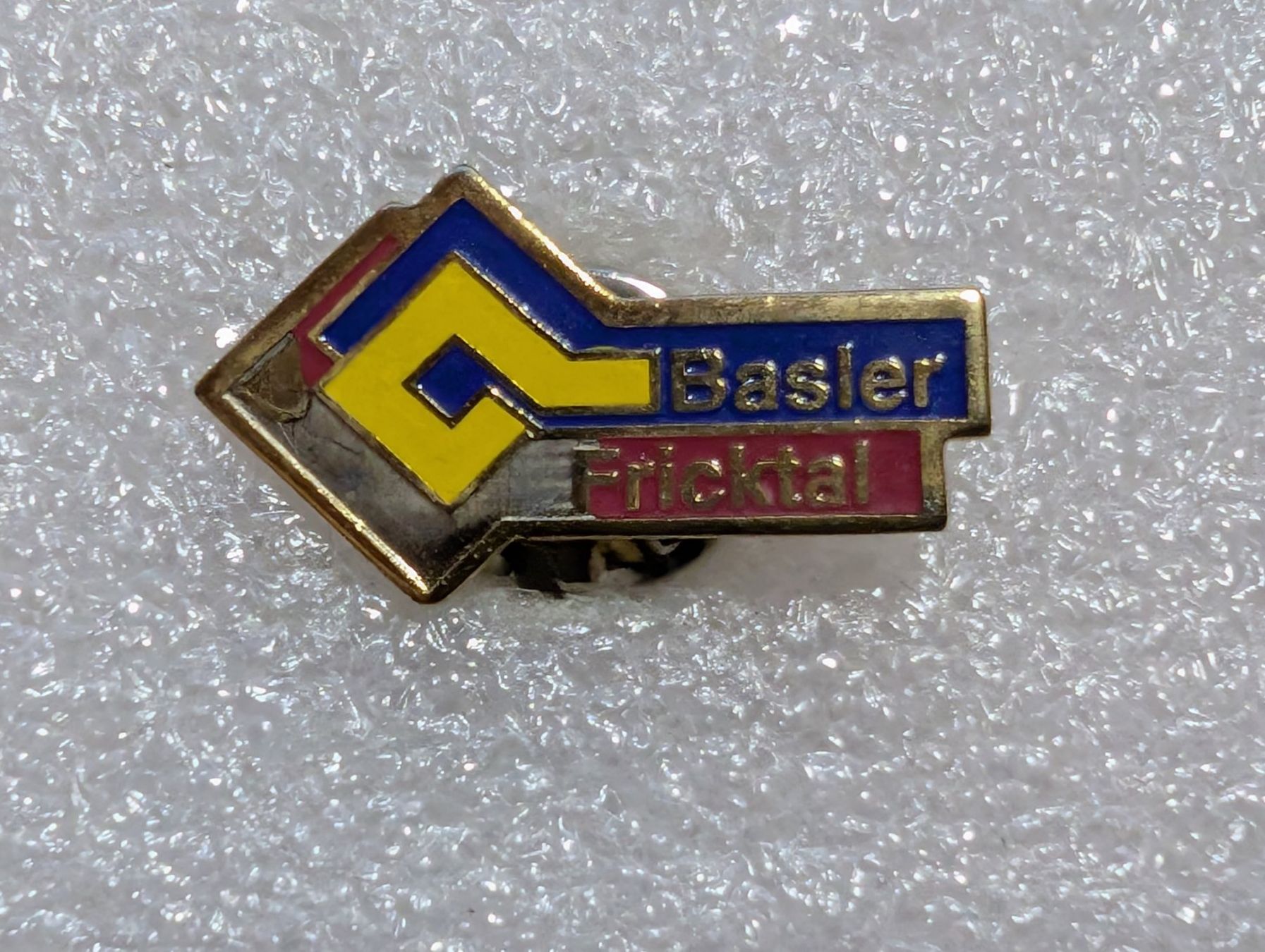 Placchette & Badge: Ansteckpin 263: Basler Fricktal – Usato da Oppligen venduto da Pin-Fall-Shop