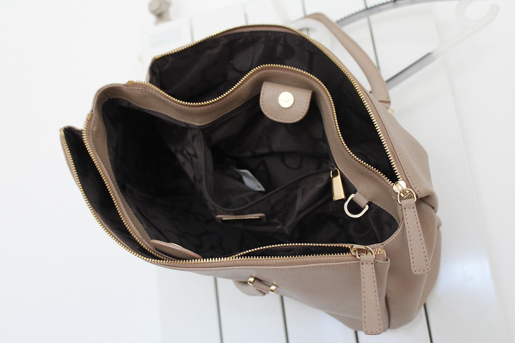 Borse da donna: Beige Tasche , siehe Etiketten – Usato da Locarno venduto da madame-tus-sauds 2