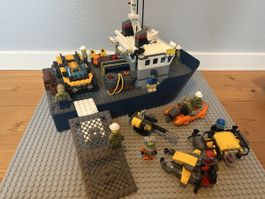 Transportschiff mit Zubehör