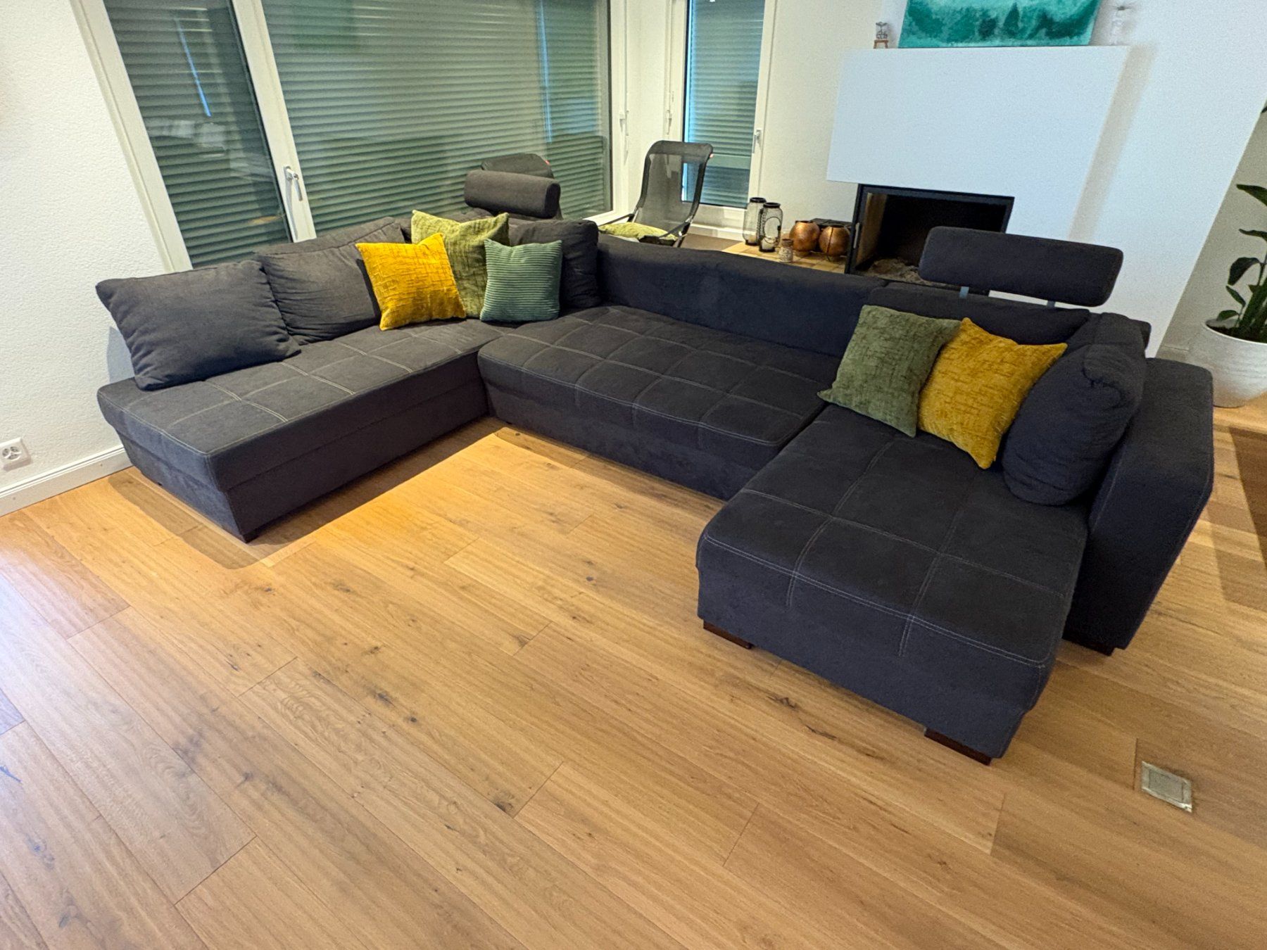 Divani: XXL-Sofa Wohnlandschaft – Usato da Knonau venduto da priordan 1