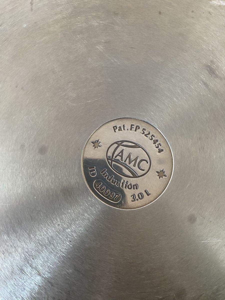 Amc Pfannen: AMC 3.0 Liter, Induction – Gebraucht aus Luzern von Harikan 3