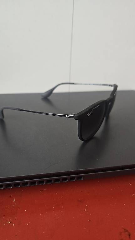 Occhiali & Lenti: Occhiali Ray Ban, modello Erica – Usato da Giubiasco venduto da ZigoZag78