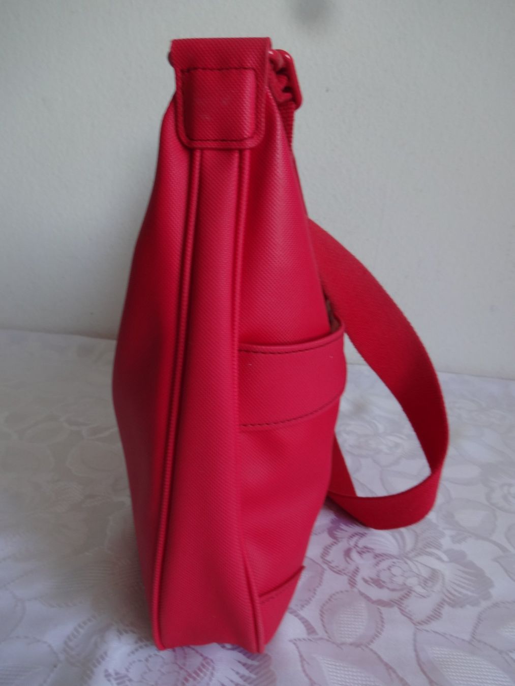 Lacoste Sacs femmes: *** LACOSTE  *** Leder Tasche – D'occasion à Frauenfeld par rey06 2