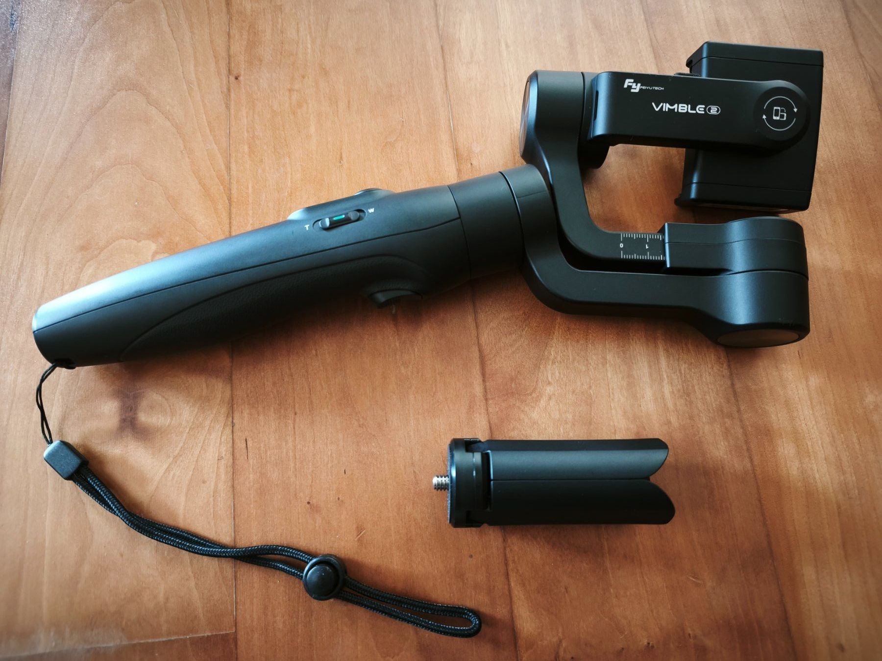 Altro in Decorazioni & Accessori: FeiyuTech Gimbal - 3-Achsen Smartphone-Stabilisator – Usato da Küttigen venduto da preichenbach 3