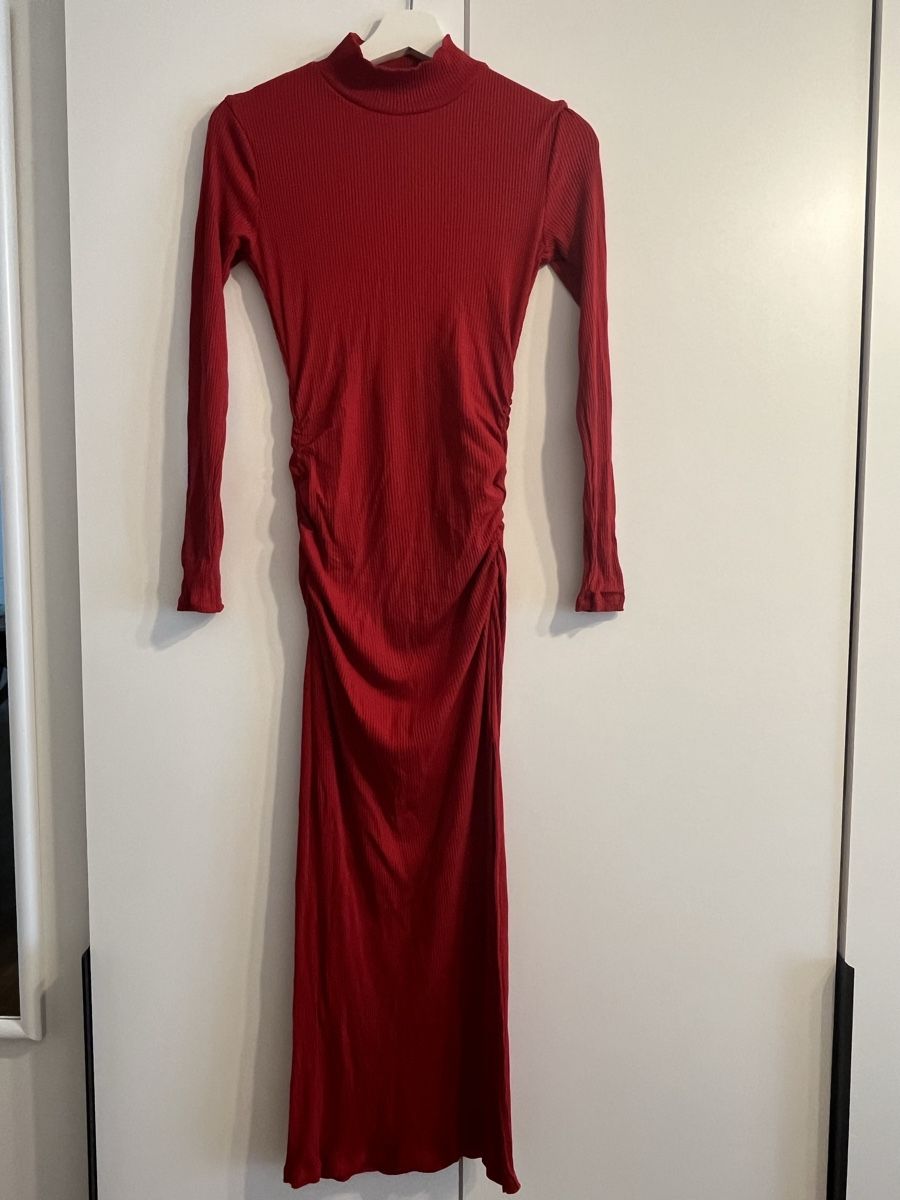 Bershka Vestiti: figurbetontes Damenkleid – Nuovo (secondo la descrizione) da Glis venduto da jos_hj8q