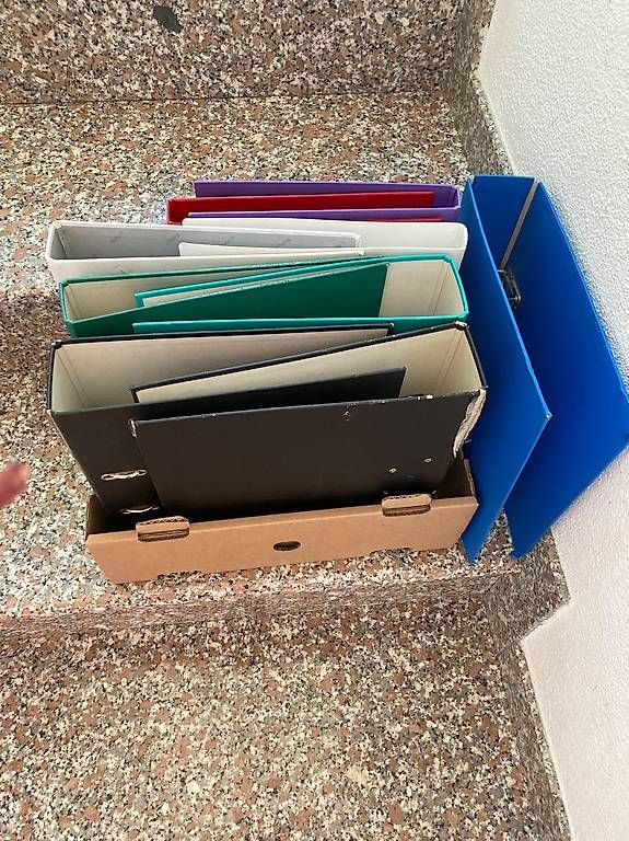 Raccoglitori: Classatori usati 9 pz – Usato da S. Antonino venduto da luc_w6v2