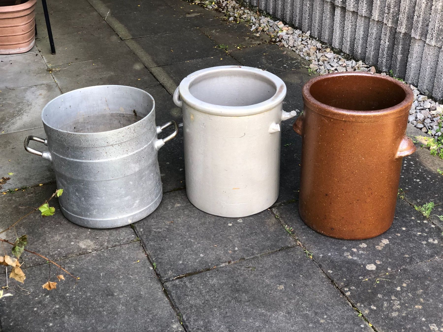 Pots de fleurs: 3 Tolle Antike Pflanztöpfe – D'occasion à Röschenz par Tashroal