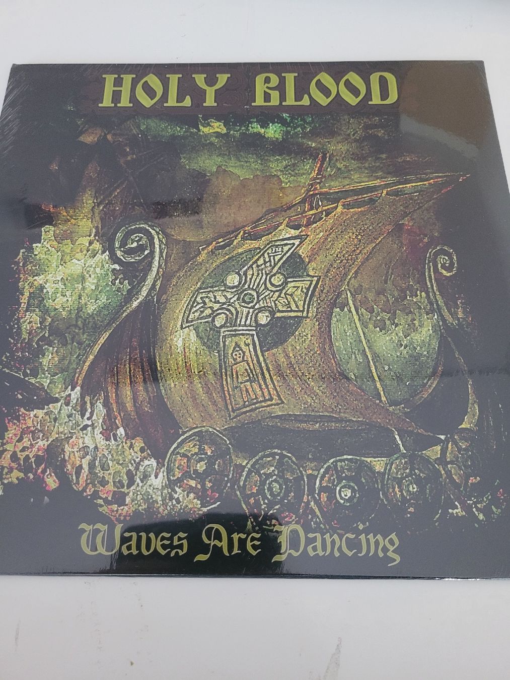 Schallplatten: Holy Blood - Waves Are Dancing Vinyl LP – Neu und originalverpackt aus Münsingen von Drachenwurst
