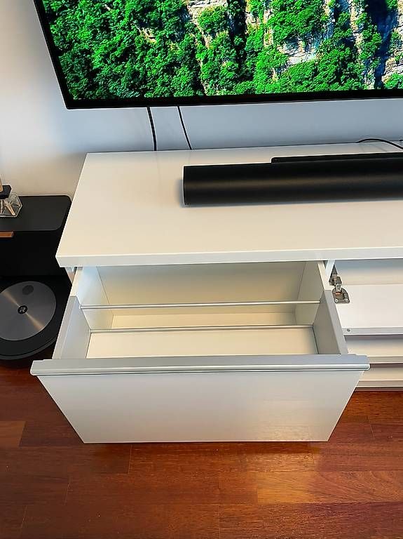 Ikea TV Möbel: Ikea TV-Kommode / TV-Möbel – Gebraucht aus Zürich von Secure 2