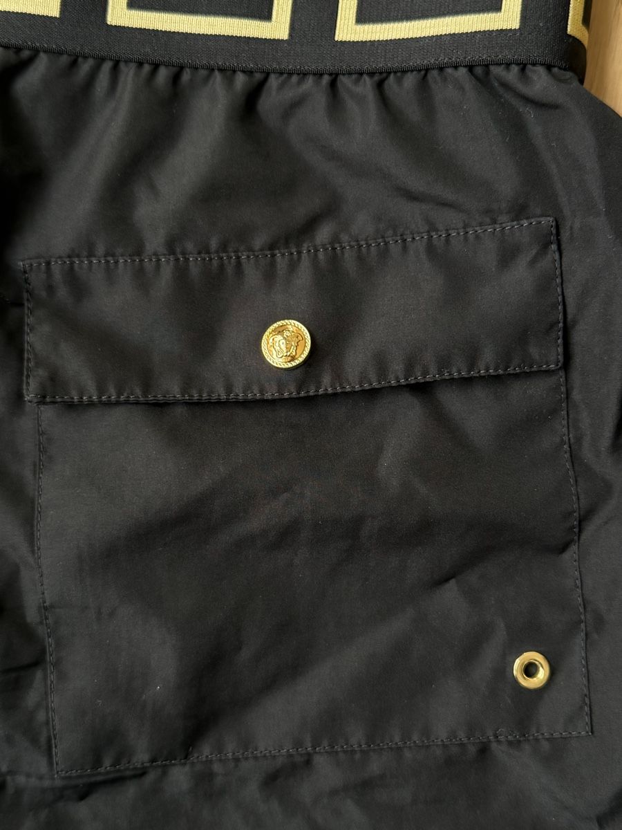 Versace Costumi da bagno: Versace Greca swimshorts – Usato da Zürich venduto da dav_ylk6 2