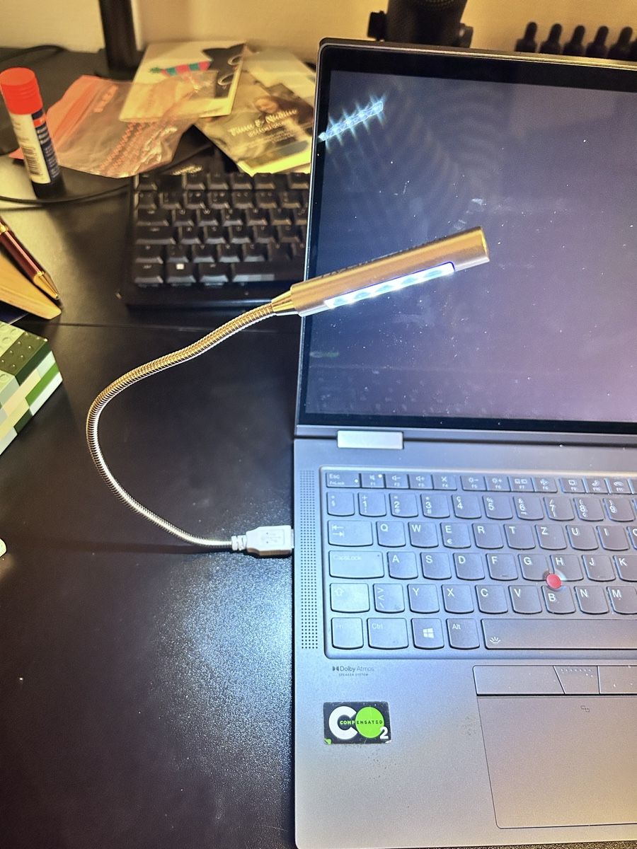 Lampen: USB LED-Leuchte mit flexiblem Hals – Gebraucht aus Goldach von Brickwerk 1