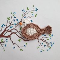 1 Stück Vogel Spatz (L) gehäkelt , crochet, uncinetto 765