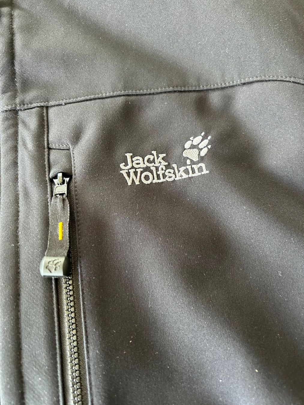 Jack Wolfskin Gilet & Giacche: Jack Wolfskin Weste schwarz Grösse XL – Usato da Kaltbrunn venduto da lagone1 1