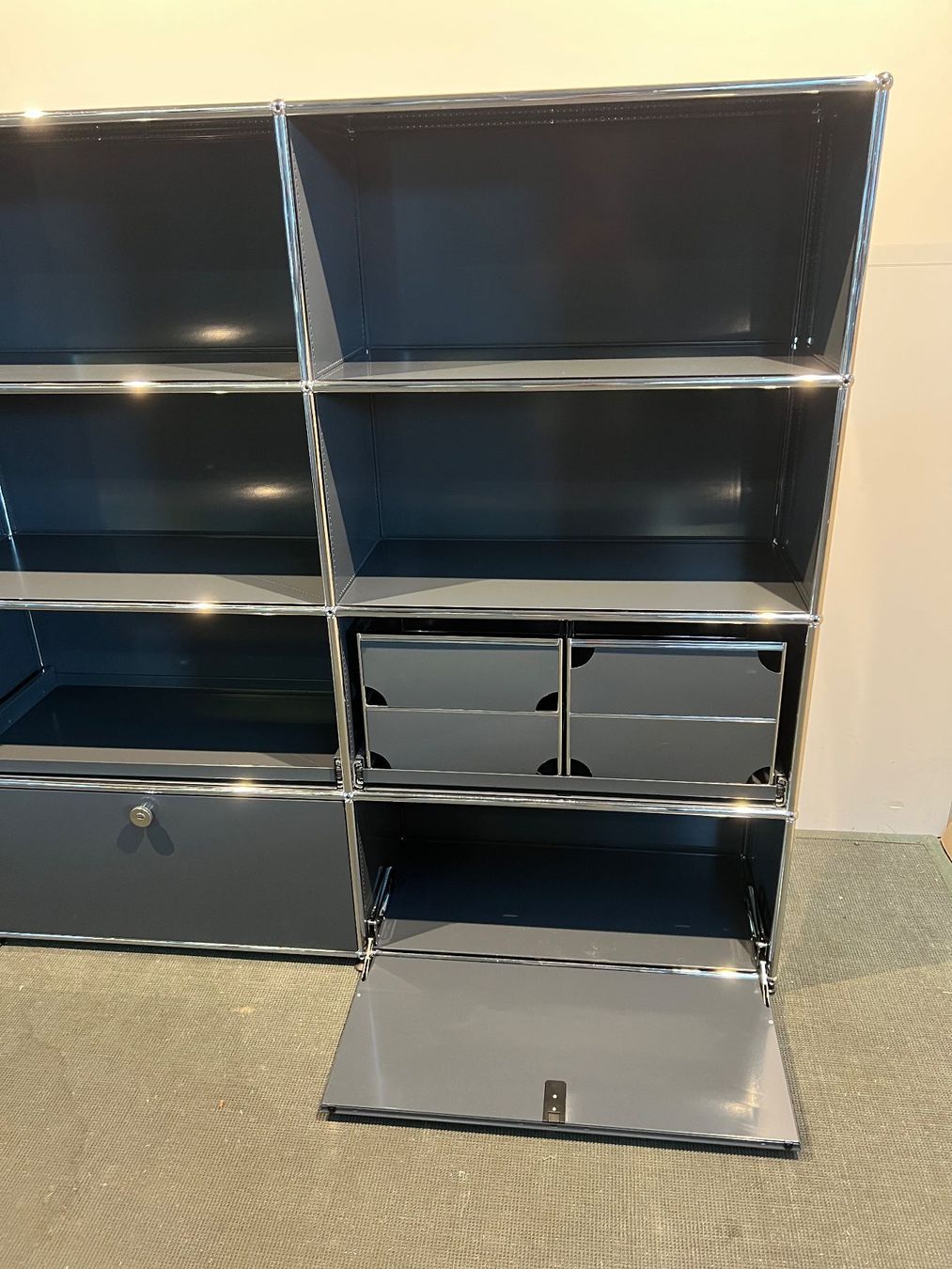 USM Regale: 008 USM Haller Möbel 2x4 – Gebraucht aus Wangen an der Aare von TBYN 3