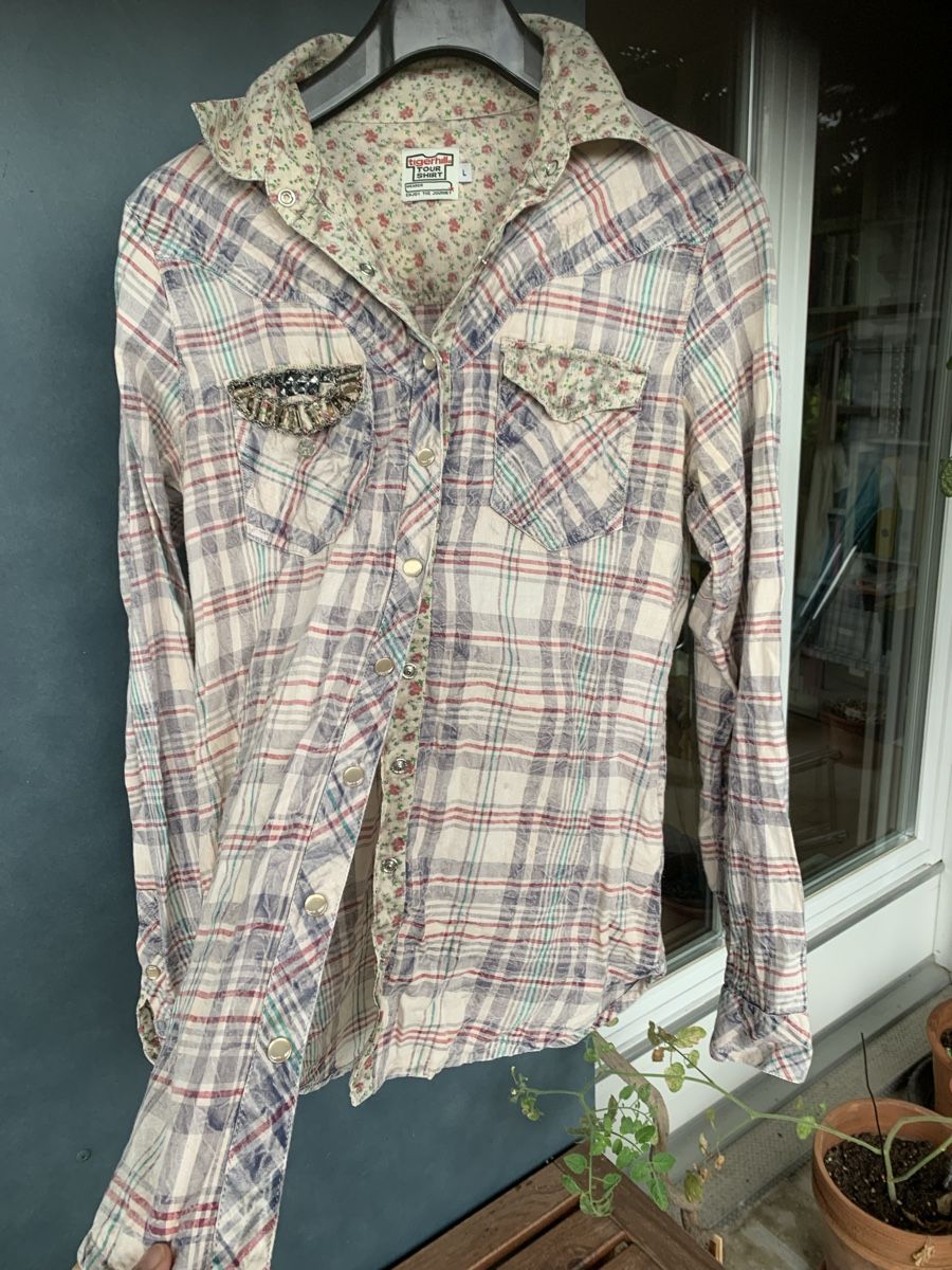 Camicette: Karo-Muster mit Blumenmuster, Gr. M – Usato da Uster venduto da Flummi 3