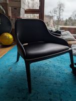Liebevoll katzenmalträtierter Roche Bobois Design-Sessel