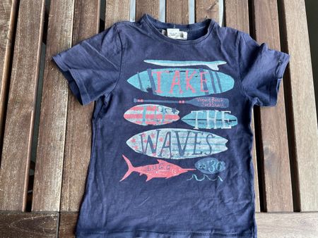T-Shirt LOGG Grösse 122/128 marine Fisch Surf Motiv