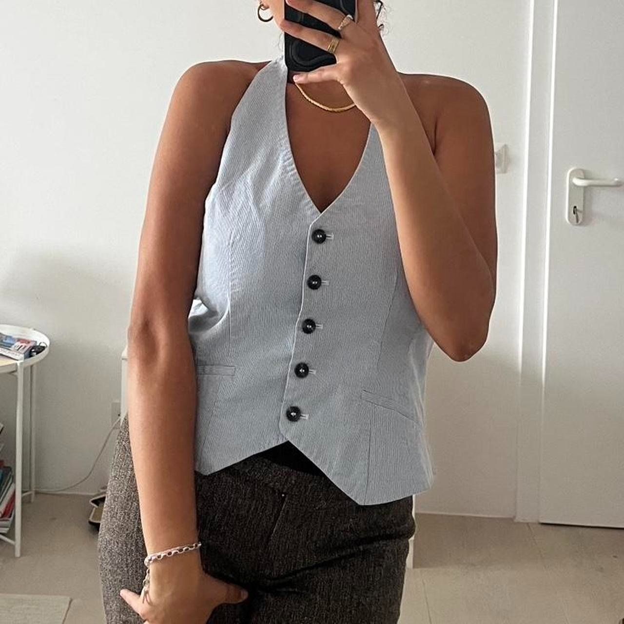 H&M Tops: Halterneck Waistcoat Top, hellblau – Gebraucht aus Richterswil von sop_zwd9 1