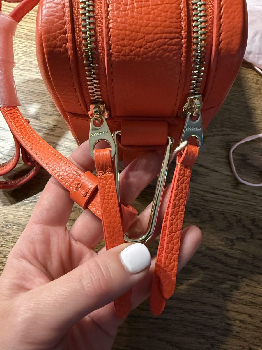 Coccinelle Taschen für Damen: New COCCINELLE Malory bag – Neu und originalverpackt aus Zug von Nat.yushkevich 7