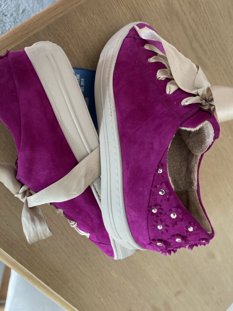 Paul Green Scarpe da donna:  Sneaker Paul Green mit Blumen, Gr. 6 – Usato da Winterthur venduto da Feurio63 2