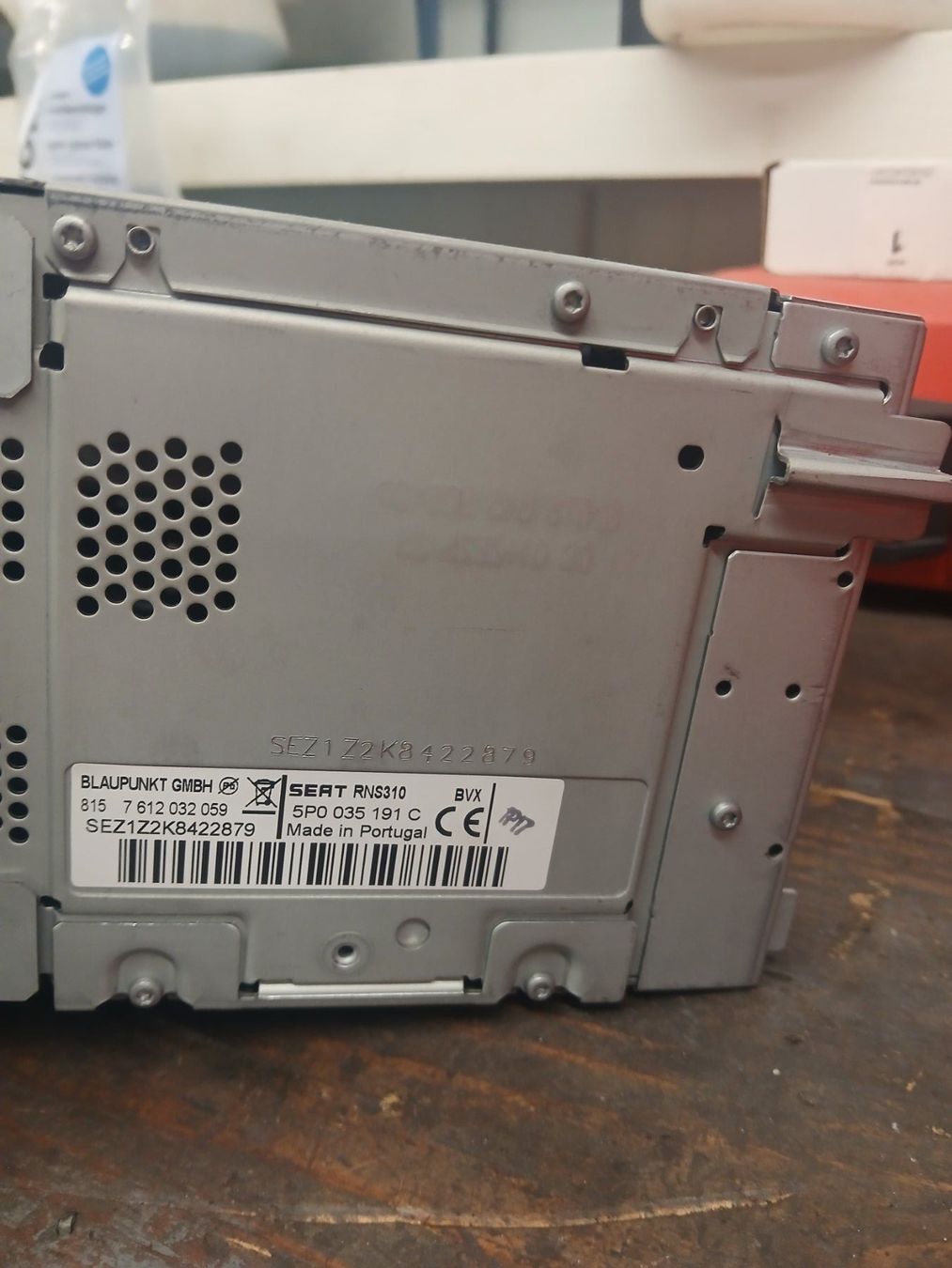 Tutti pezzi di ricambio auto: Seat Radio – Usato da Roggwil BE venduto da Gruero 1