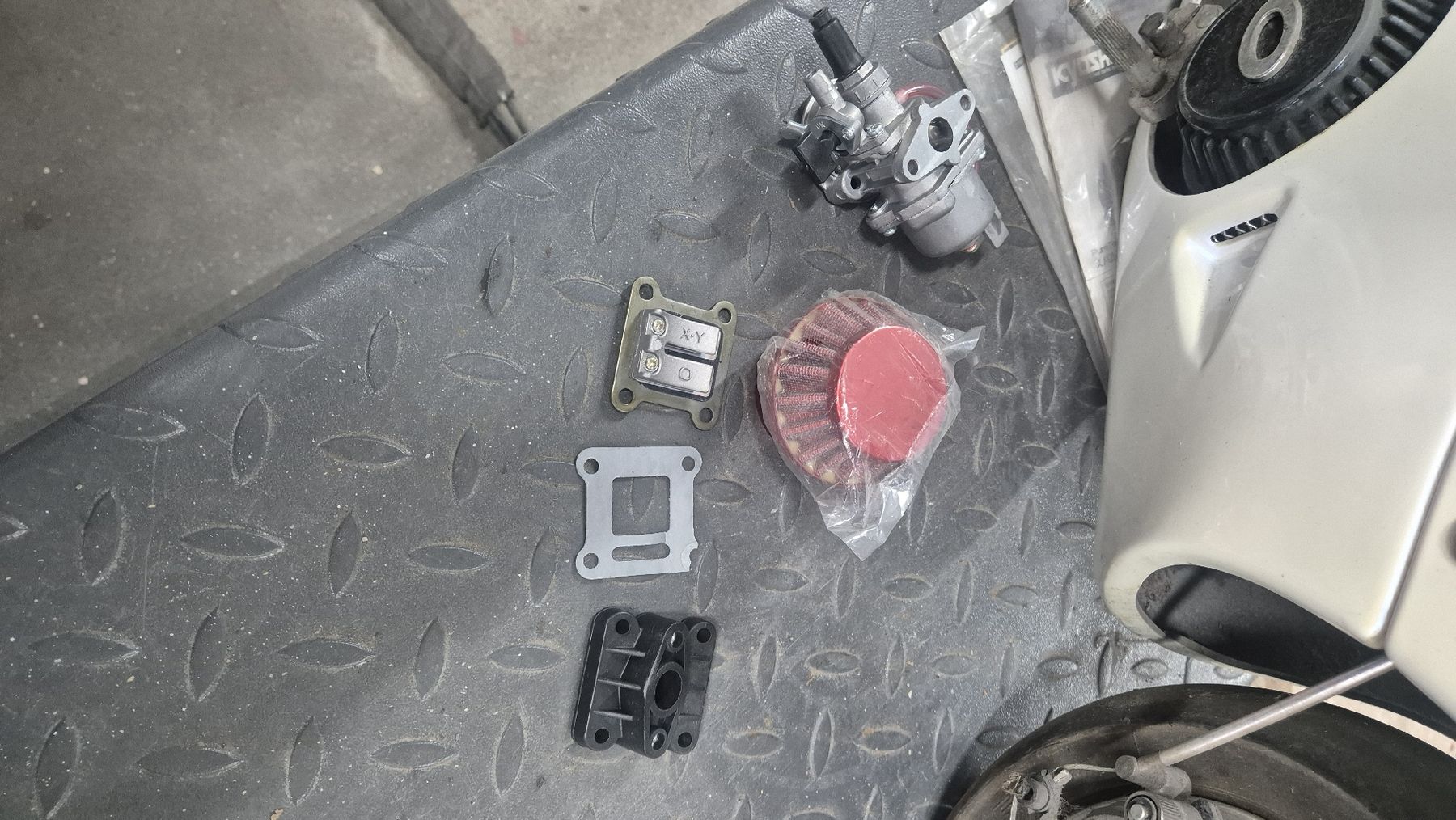 Minimotos: pocketbike  – D'occasion à Oftringen par Legjobb 2