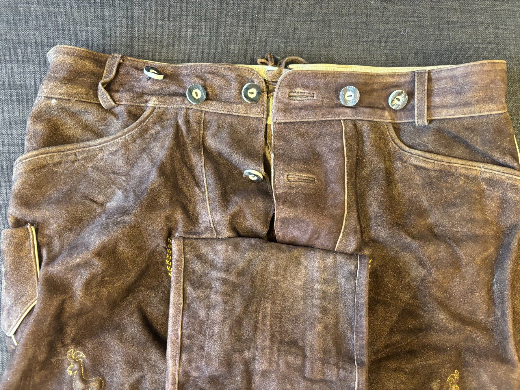 Pantalons: Der Wildschütz Lederhose Grösse 52 – D'occasion à Horw par Schwego 2