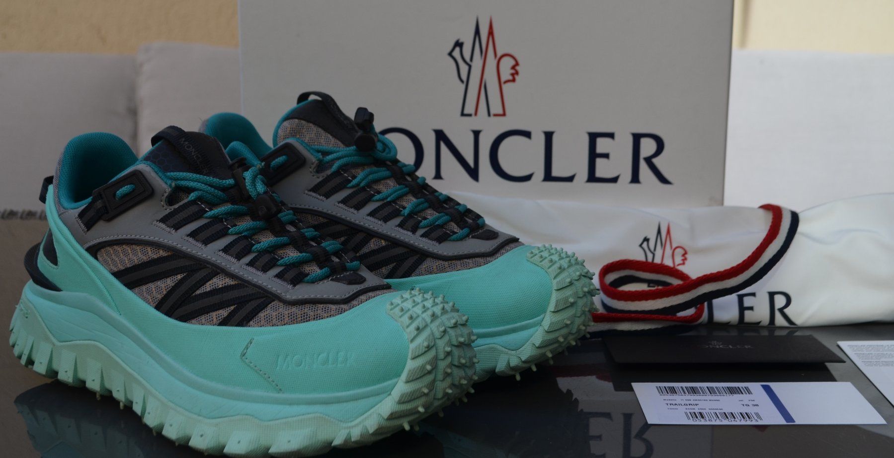 Moncler Scarpe da donna: Moncler Trailgrip Sneakers 38 – Usato da Collonges venduto da Auganien 1