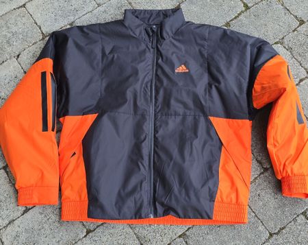 Adidas Jacke, neuwertig, Grösse L – Ideale Übergangsjacke