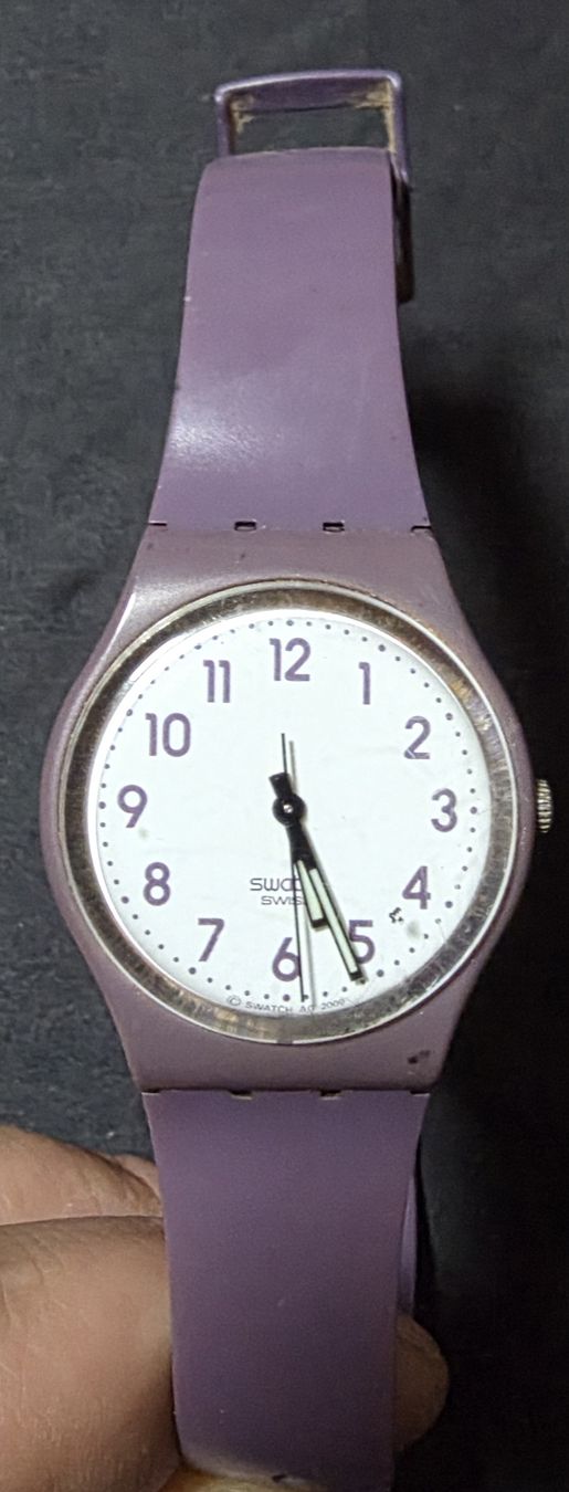 Swatch Orologi: Montre Swatch violette pour la belle saison – Difettoso da La Chaux-de-Fonds venduto da mem_l6xm 1