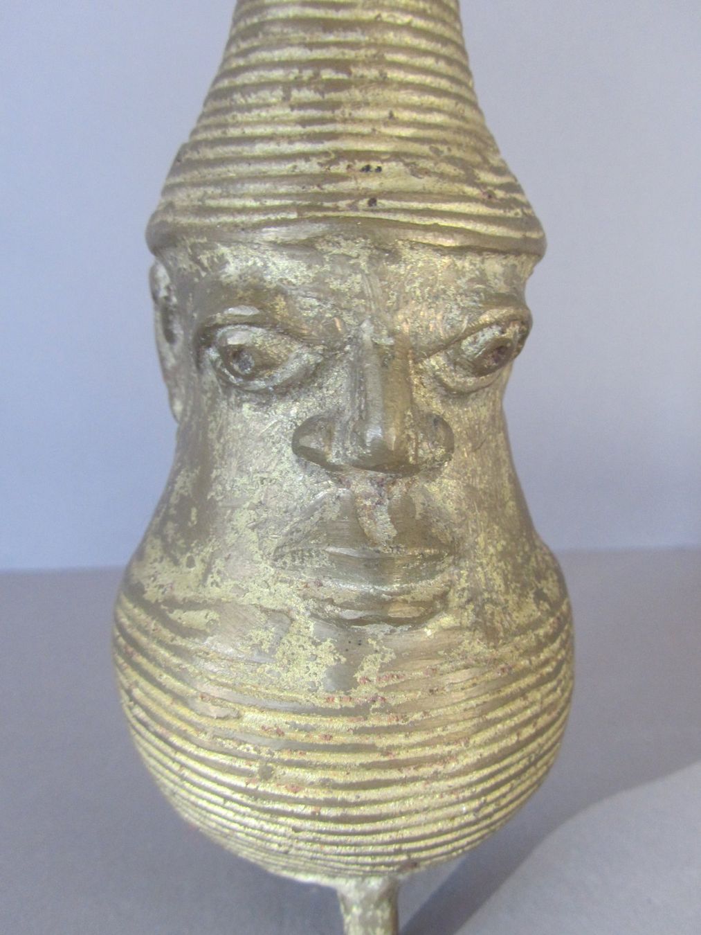 Skulpturen & Statuen: Gefäss mit Gesicht, Indien, Dhokra Art                   cbl – Gebraucht aus Seengen von mikelele