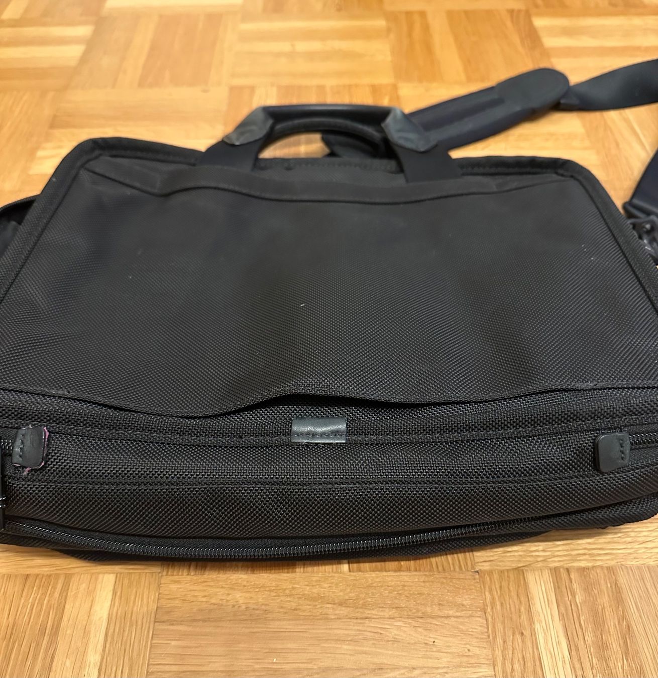 Tumi Valigie & Borse: Tumi Laptop Tasche schwarz personalisierbar – Usato da Zürich venduto da alex124 2