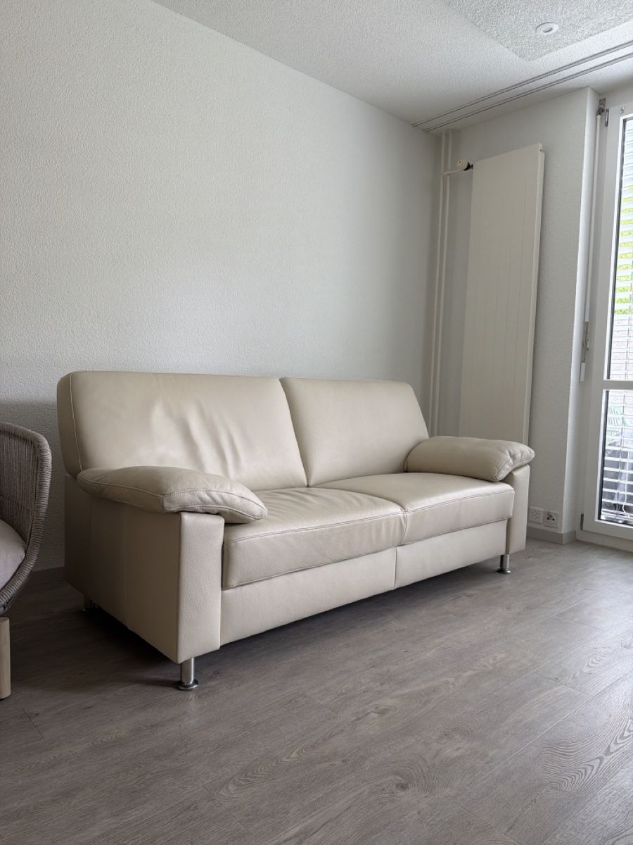 Divani: Ledersofa Creme 2-Sitzer – Usato da Cham venduto da and_5gdm