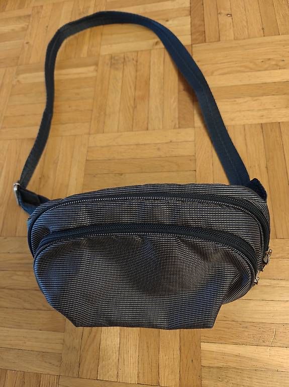 Taschen: Sicherheits-Bauchtasche – Gebraucht aus Samedan von t_p_8nvs