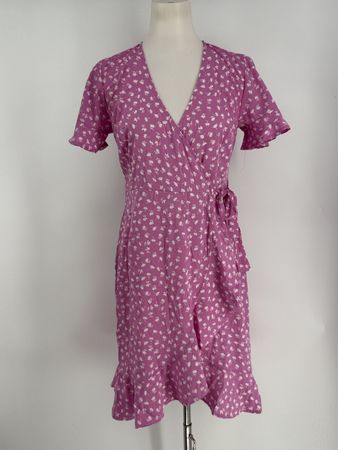 Only Wickelkleid lila mit Blumenmuster Gr. 36