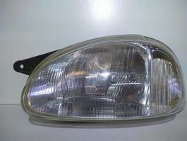 Opel Corsa B. Scheinwerfer links