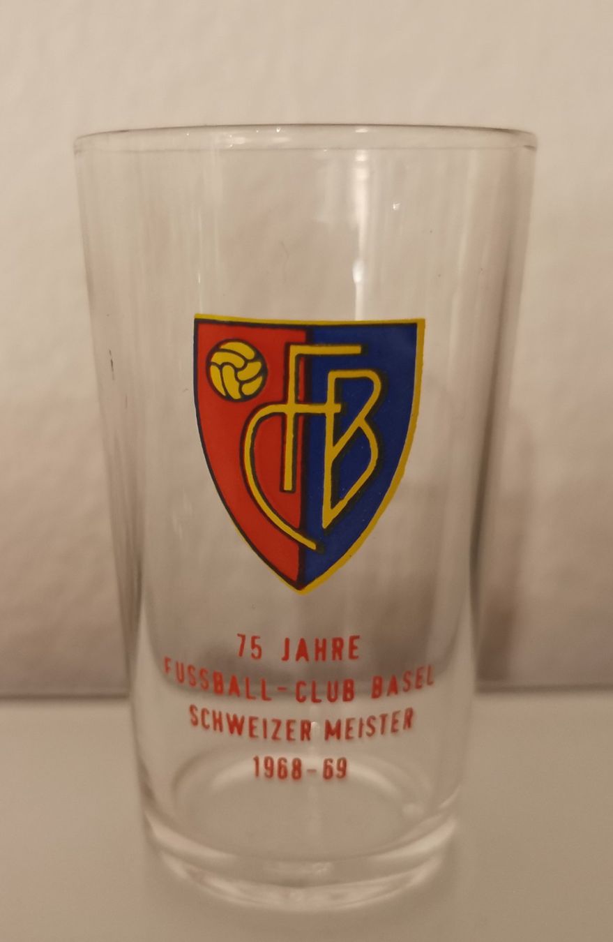 Bicchieri: FC Basel 75 Jahre  Weisswein / Schnapsglas – Usato da Emmenbrücke venduto da Herzog07