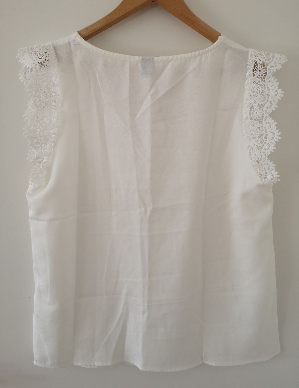 Shein Camicette: Blusenshirt Gr. L - SHEIN  Spendenaktion – Nuovo (secondo la descrizione) da Unterkulm venduto da Beljasch 4