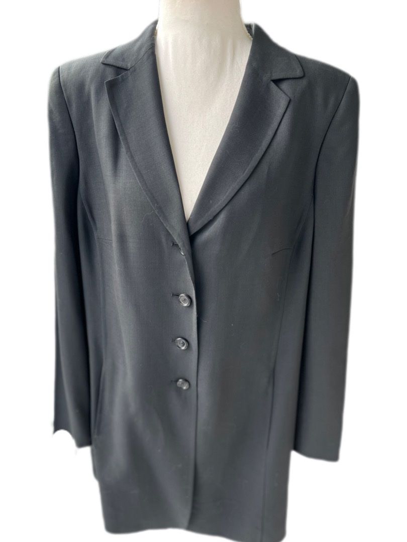 Akris Jacken: Akris Blazer Gr. 44-Schwarz Elegant. – Gebraucht aus Ebmatingen von Mistelu