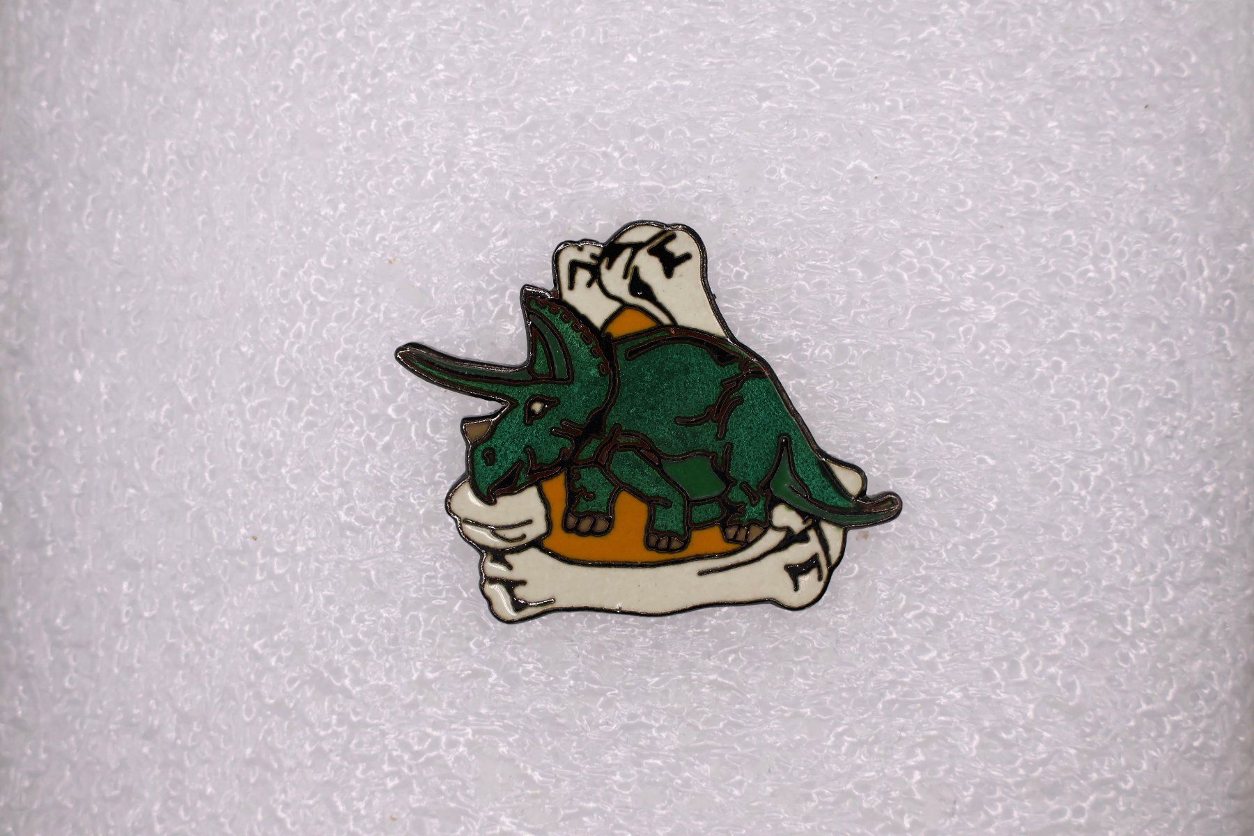 Placchette & Badge: DINO'S – Usato da Winterthur venduto da Sammleroase