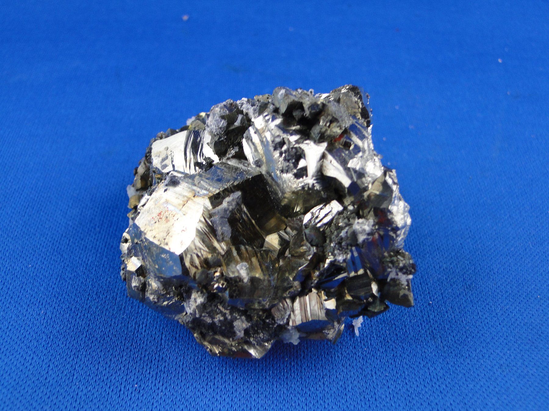 Minerali & Pietre curative: Pyrit-Schwimmer – Usato da Schinznach Bad venduto da Demerald