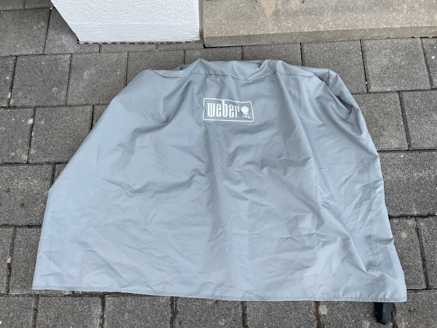 Tavoli: Weber Grill  Beistelltisch & Abdeckhaube – Usato da Aarau Rohr venduto da foodlover 5