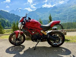 Ducati Monster 797+