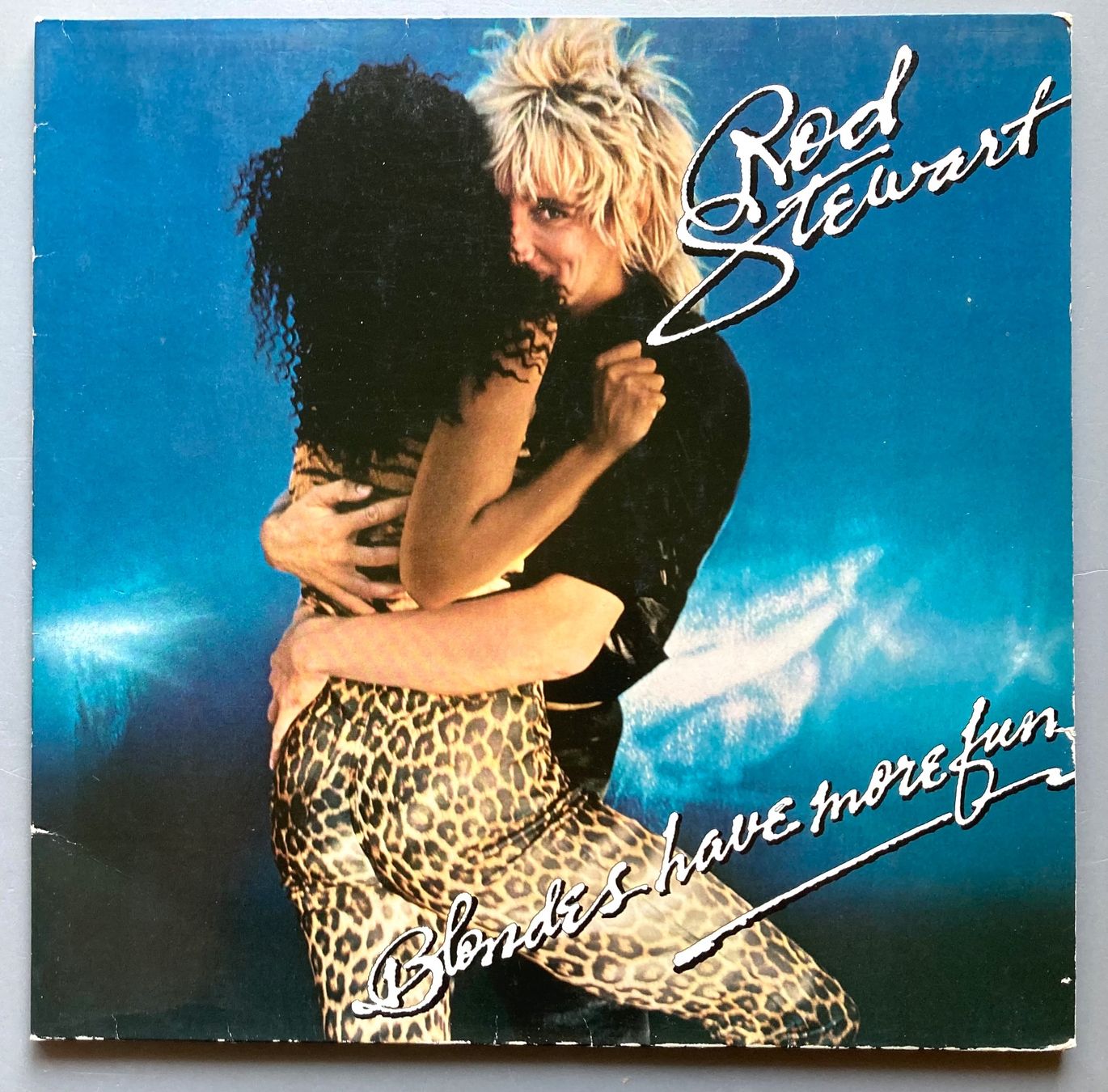 Vinyles: ROD STEWART - BLONDES HAVE MORE FUN – D'occasion à Poliez-Pittet par Newtown-Records