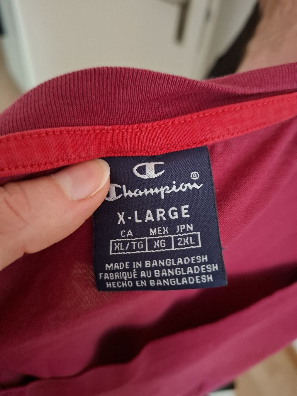 Champion Pullover & Sweatshirts: Longsleeve Champion – Gebraucht aus Bern von M_F20 3