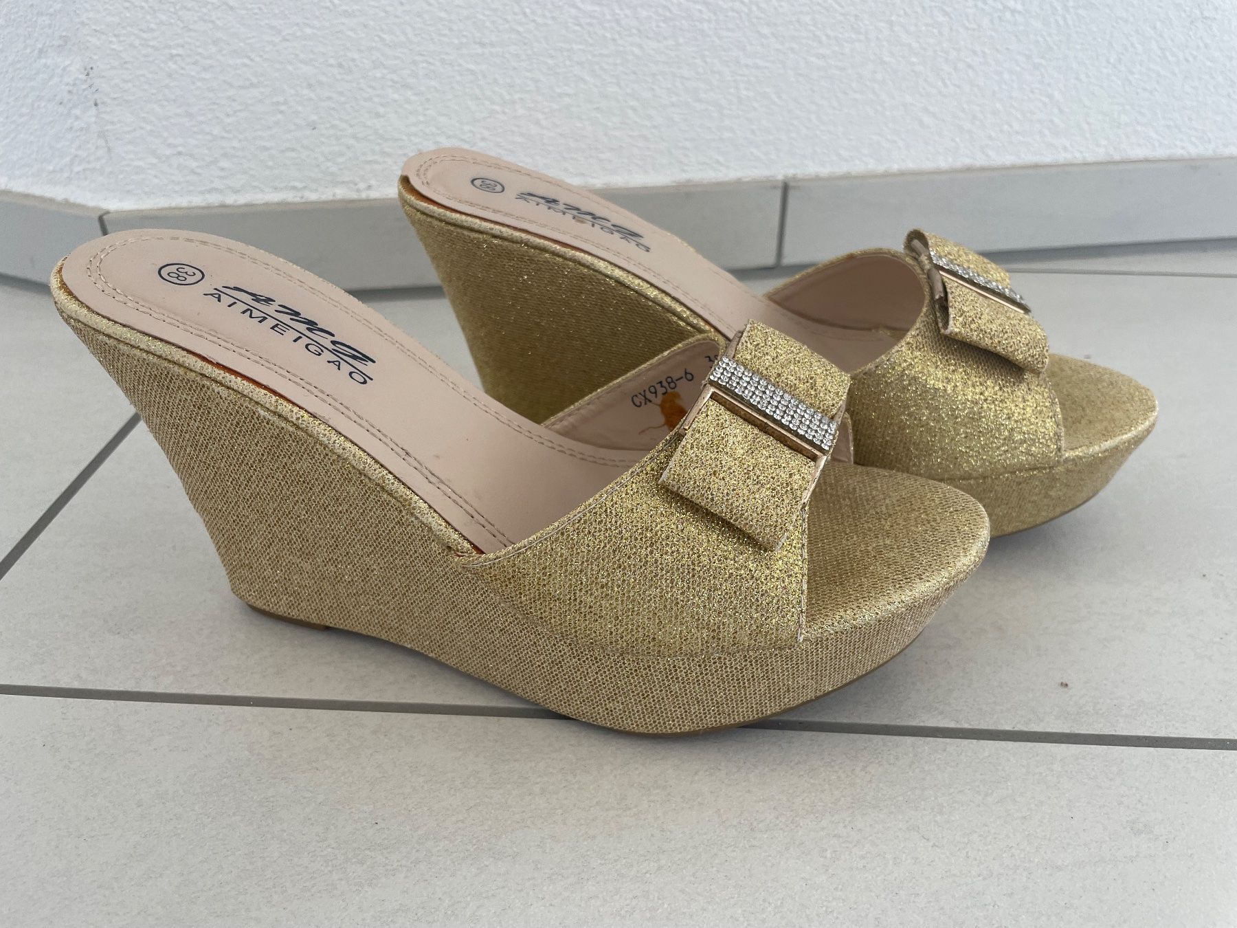 Scarpe da donna: Damen Pantolette Gr 38 – Nuovo (secondo la descrizione) da Rüti ZH venduto da kar_xx9l