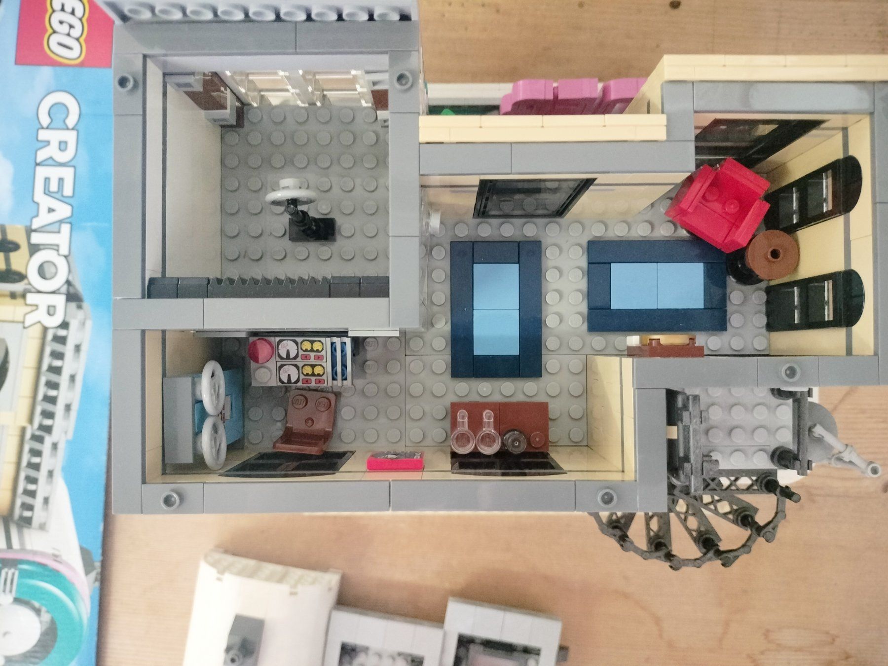 Lego Spielzeuge: Lego Creator Expert 10260 American Diner Modular ab 1.- – Gebraucht aus Wil SG von RoyalBricks 5